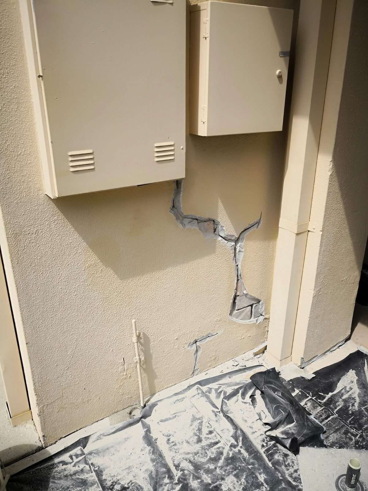 Jamie Wood — owner of Render Repair, on a Gold Coast site
